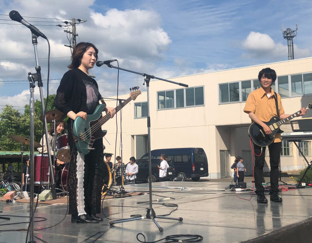 軽音楽部