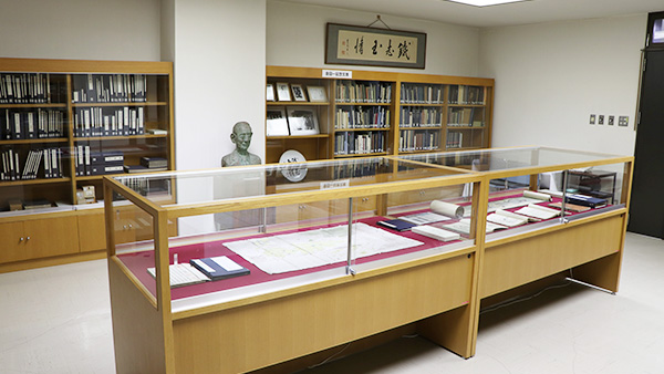 金田一記念文庫・岡崎文庫