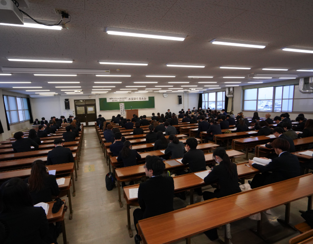 卒業論文・卒業創作発表会